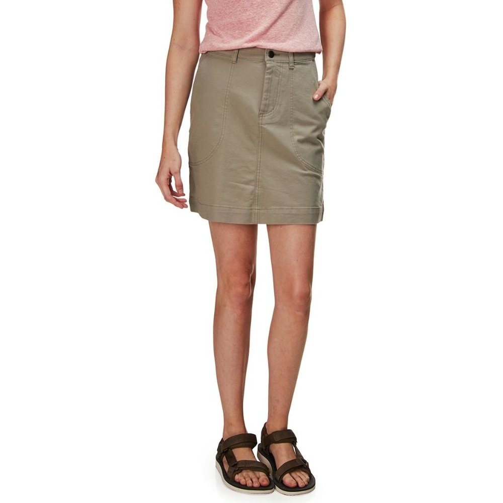 BRAND NEW - Patagonia Women's Stand up Skirt - Size 4